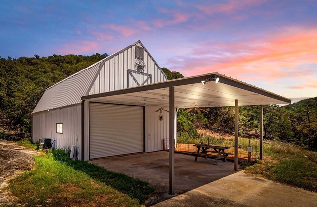 Big Fern Cabin in Leakey