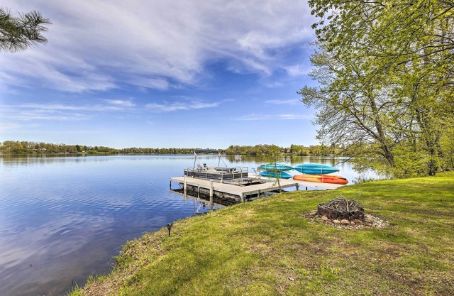 'Big Fish Bay Hideaway' - Rice Lake Home w/Dock!