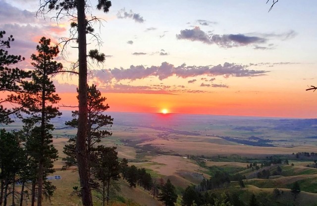 Big Horn Hideaway House: 4 bedrooms, 100-mile view