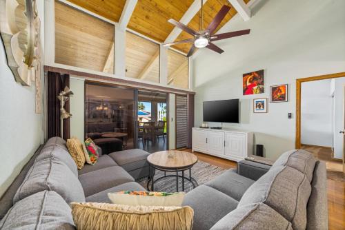 Big Island Waikoloa Villas G203 by Coldwell Banker Island Vacations