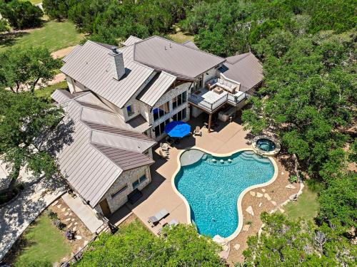 Big Red Chicken Estate