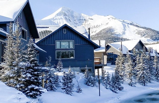 Big Sky Condo - 3 Bed/3 Bath Ski in Ski Out!