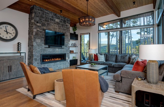 Big Sky Vacation Rentals: Silvertip 6 Rolling Ridge