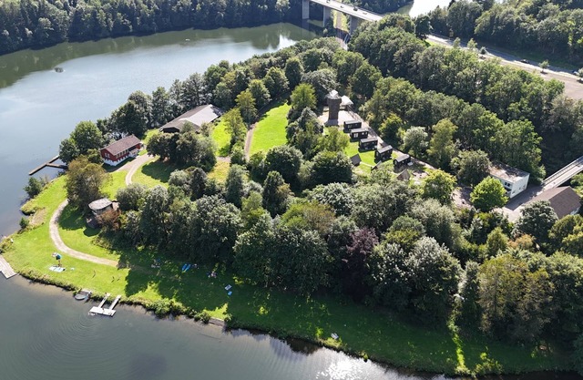 Bigge Elements guest house on Lake Bigge