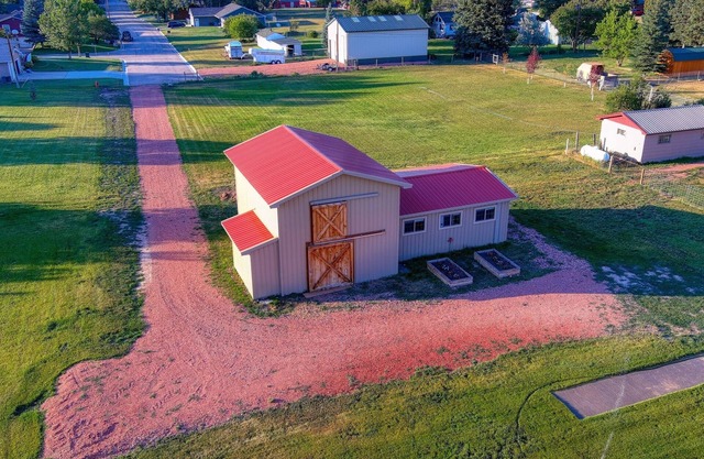 Bighorn Mountain Base Barn, Charming and unique!