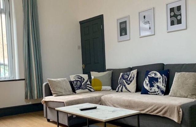 BigMonthlyDiscounts/3BDR/4Beds