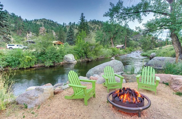 Birch Cabin~MTN Views~ Firepit~ River Access!