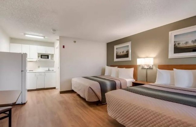 Birch Hill Suites Kansas City – Independence