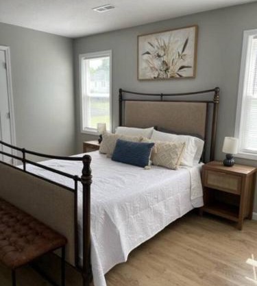 Birdie Mae - 2 bedroom House in DT Hamilton