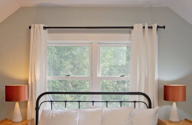 BirdSong Cottage, 3 Night Min.