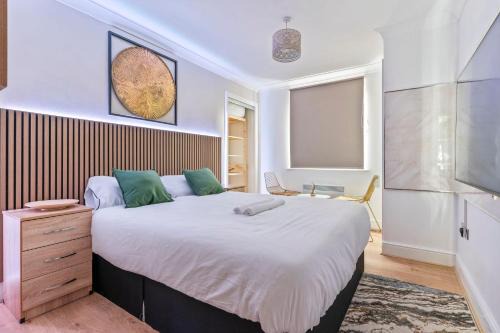 Birmingham City Centre apartment broad street