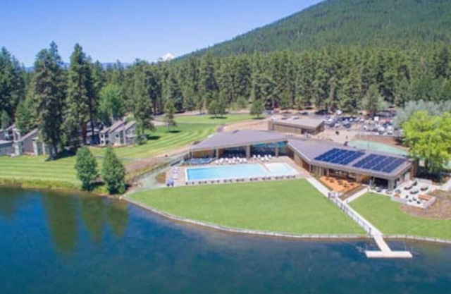 Black Butte Ranch `Trip House` On the Golf Course