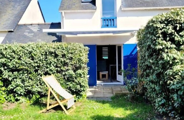 Blanc-bleu: ocean and amenities