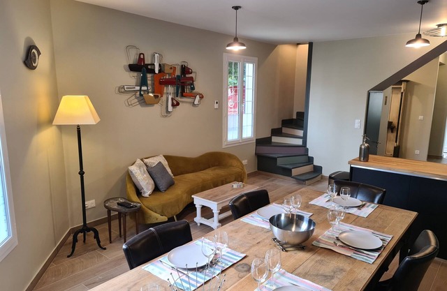 Bleautiful Eugénie charming townhouse