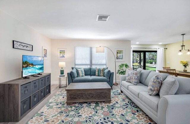 BLIND PASS D101 -Sanibel Condo Short Walk to Beach