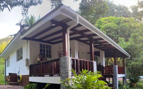 Blissful hill top Apartment
