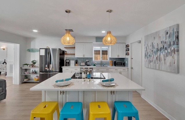 Blue lagoon | heated pool home oasis