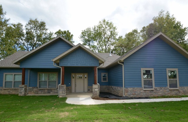BLUE PARADISE—Modern home, spa like master bath, 220 car charger