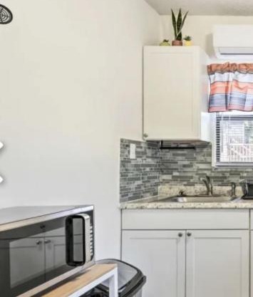 BLUE STARS THE HEARTH OF COUNTRY HOME