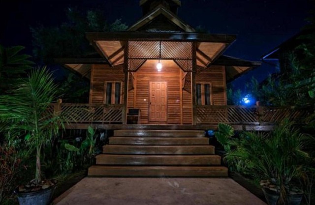 Blue Vanda Lodge