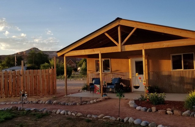 Bluff Gardens Cabins