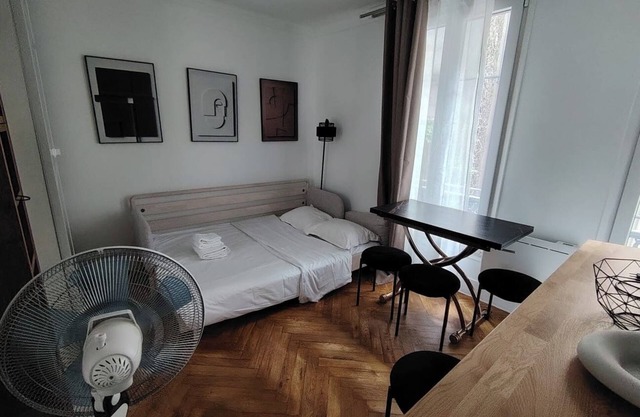 BnBNook - Cozy Studio by Latin Quarter