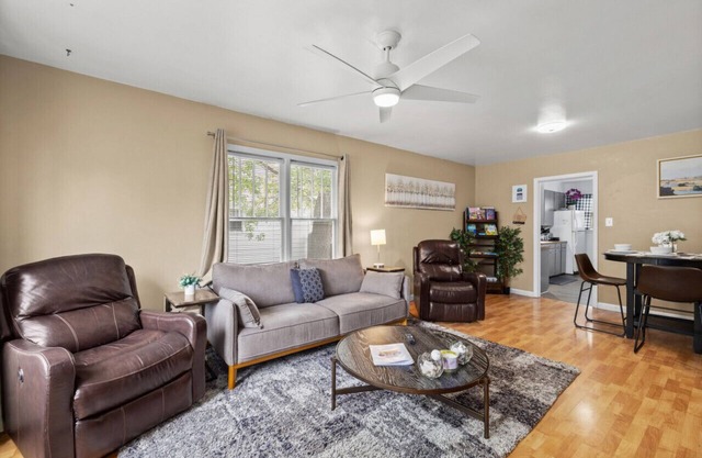 Bo's Heart of Central Billings Green Retreat w/Hot Tub | near park | Game Room | Office