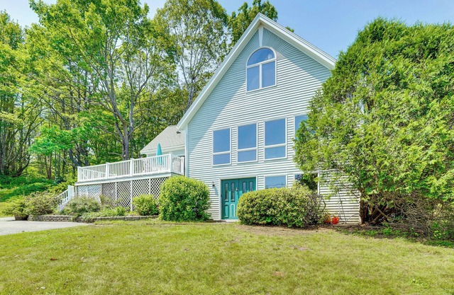 Boat Nearby: Barters Island Home w/Views
