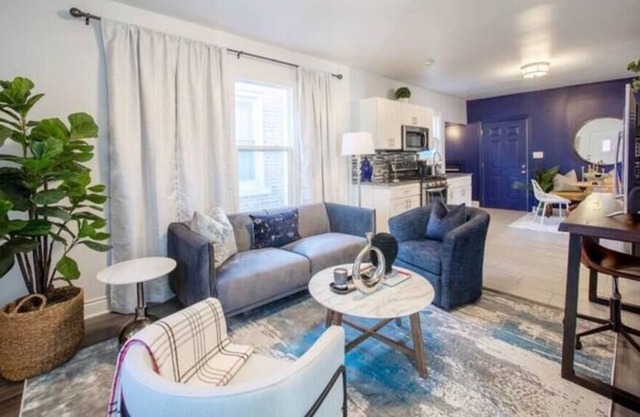 Boho Blue | Free Parking | 15 min Chicago/O'hare
