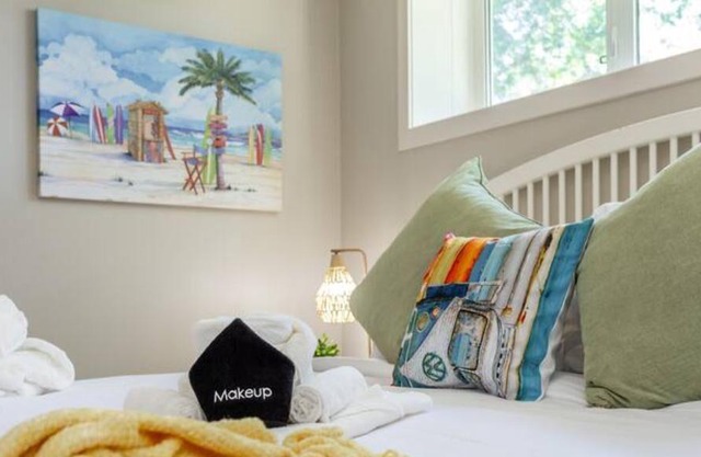 BoHo Chic Suite - Long Stays - Fireplace - Garagen