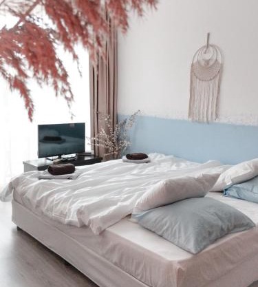 Boho Studio 4 pools 10min to the beach