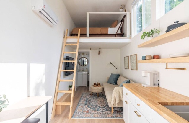 BoHo Tiny Home - Walkable to East Austin’s Best!