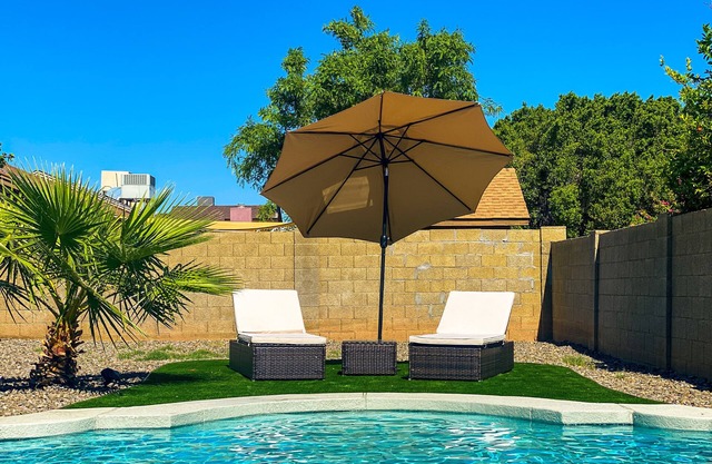 ❃Book for Footballl! Close to Stadium! Arcade Games! Great for Familes!Pvt Pool❃