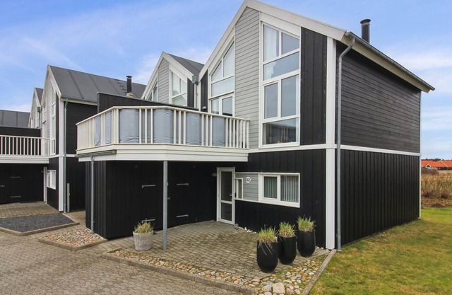 "Borica" - 700m from the sea by Interhome