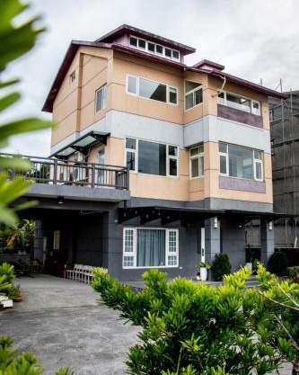 Boss's home