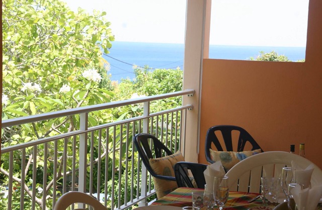 BOUGAINVILLIER (3 to 7 people)