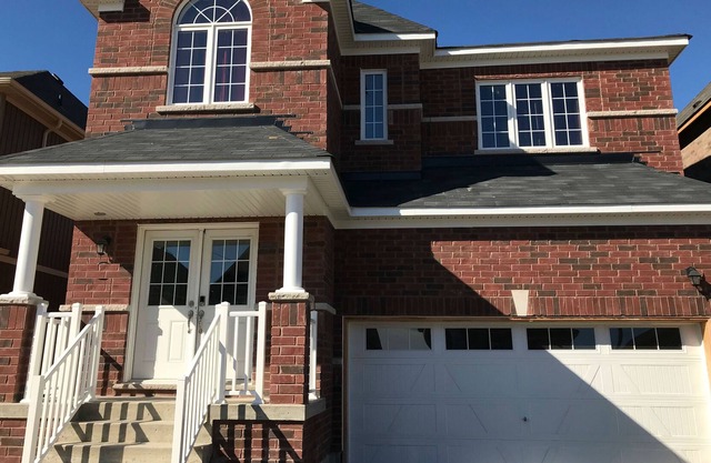 BOWMANVILLE BREEZE STAY