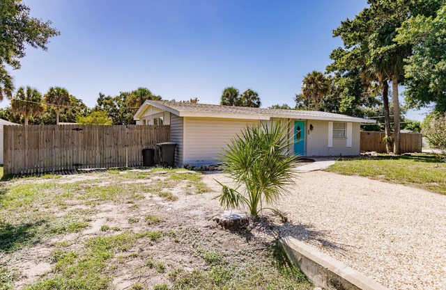 Bradenton Intercoastal Living - close to beaches