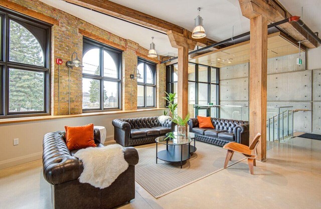 Bradshaw Lofts: The Belfast