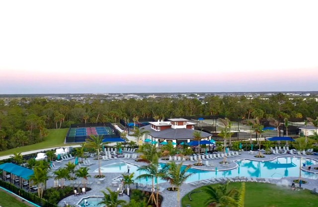 Brand new 2-bedroom condo located on golf course with resort style amenities