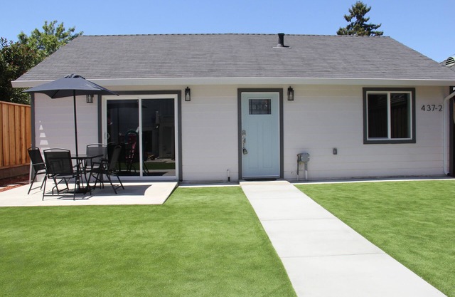Brand New 2Bed/2Bath Guesthouse w/Parking, Laundry, 1G net in San Jose Downtown