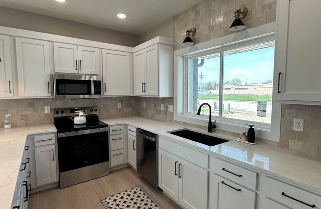 Brand New 3-bedroom house in Grand Island 1 mile from Fonner Park