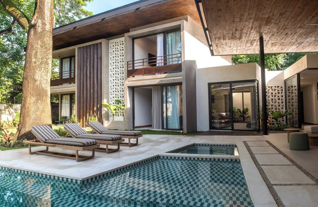 Brand new 5-bed villa in the heart of Nosara with WiFi, AC, pool and jacuzzi