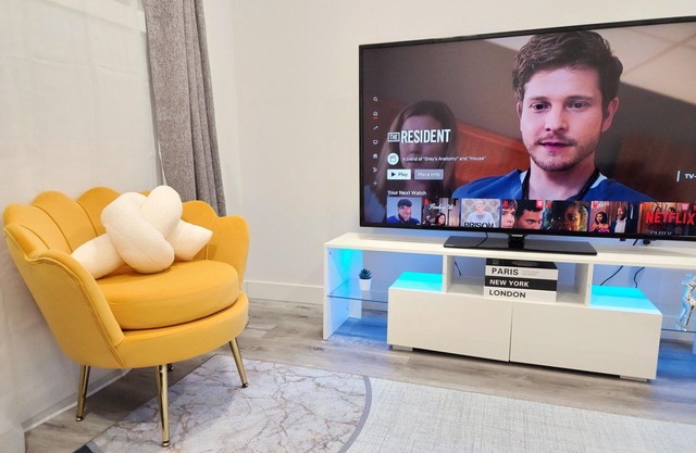 Brand New Basement Suite With Gym
