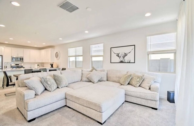 Brand new home 10 minutes from Westgate Where the Cardinals Arena