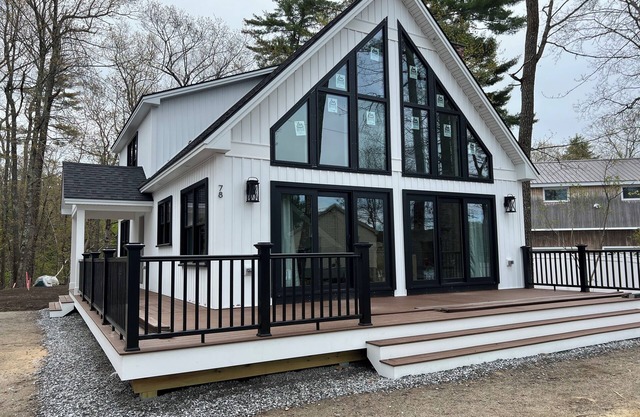 Brand New Lake Home with Great Sandy beach on Sebago’s Basin