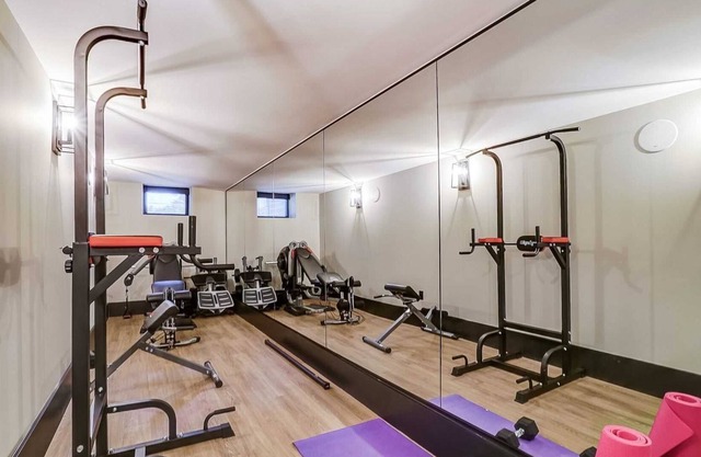 Brand New Modern home in a desired Edenbridge-1 min from St. Georges Golf Course