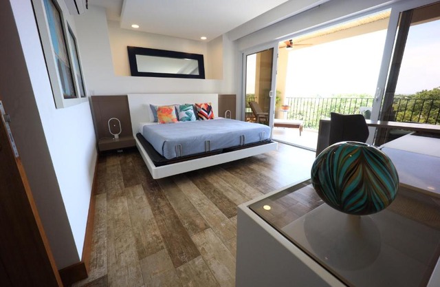 Brandnew Luxury 2Bdr condo✰Stunning view✰Fast wifi
