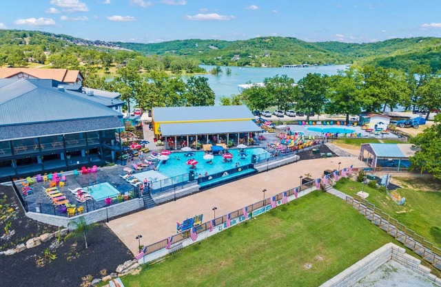 Branson Lakeview King Suite | Steps to Swim-Up Bar & Tiki Vibes