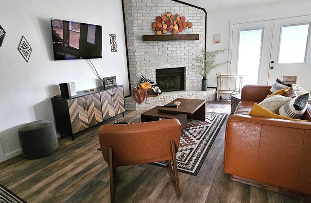 Breathe Easy Here in Buda, 3 bedroom/2 full bathrooms